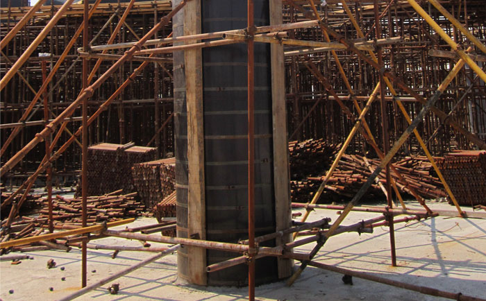 圆形柱木模板加固